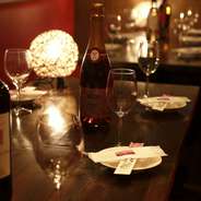 洗練された空間で、食事や会話を心ゆくまで堪能