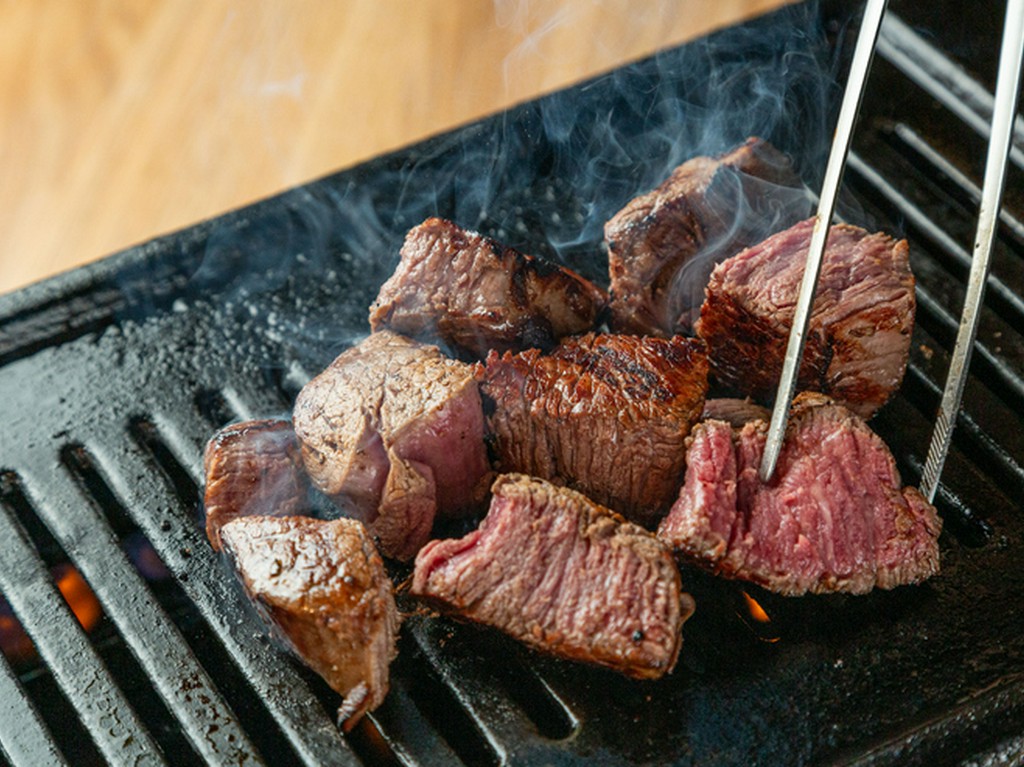 宴会は、コースを中心に人数や目的に合わせて柔軟に対応