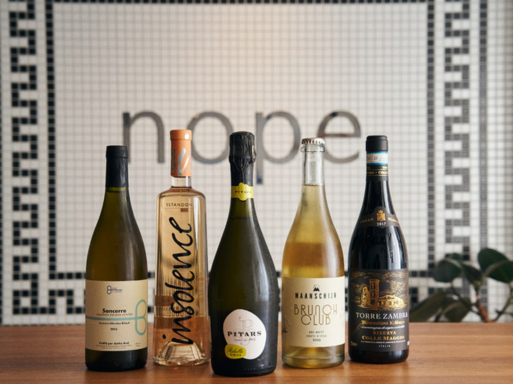 シェフみずから、胸を張ってオススメできるワインを