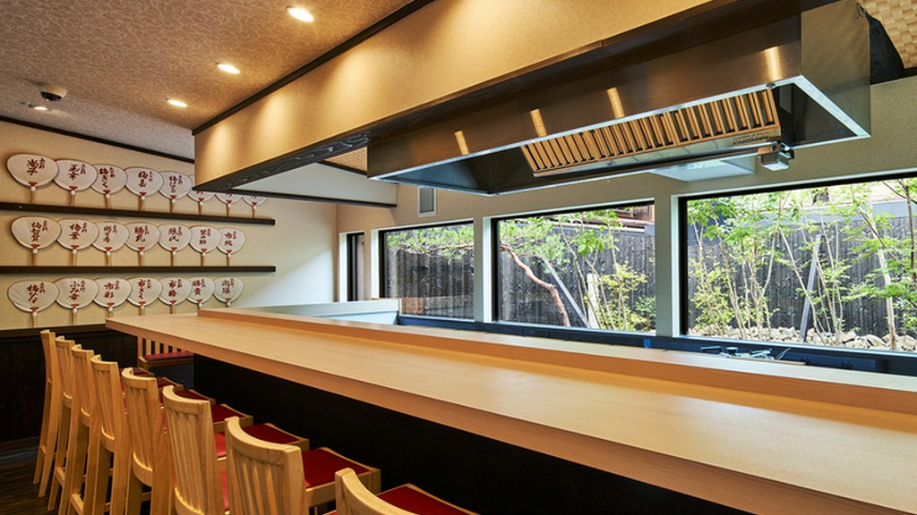 旬の味覚を楽しみながら、記憶に刻みたい大人デートにピッタリ