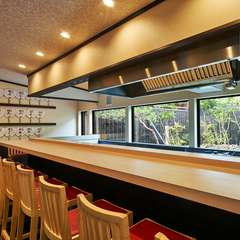 旬の味覚を楽しみながら、記憶に刻みたい大人デートにピッタリ