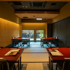大切な方との会食やビジネスの接待にも