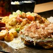 人数によって変えられるコースは全4種類。デートに最適の『2名用コース』は、定番料理・前菜・ドリンク・デザートという内容です。店内はモダンな大人の雰囲気なので、心の距離も一層近付くことでしょう。