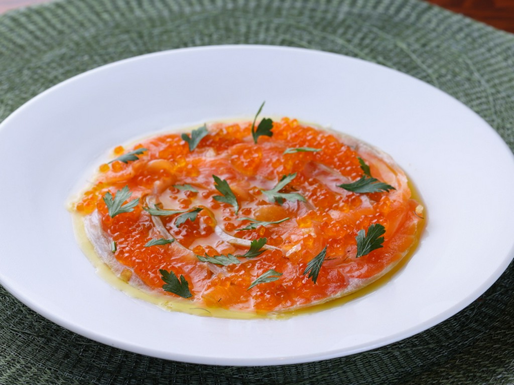 本日鮮魚のカルパッチョ