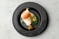低温調理でしっとりと仕上げた鶏ハム