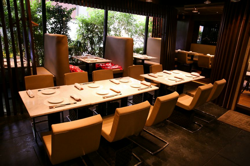 オシャレな空間で大人が楽しめる中華料理を提案