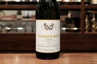 バローロの頂点に君臨するA・コンテルノ。
厳選されたシャルドネのみで少量生産されるこの格別な白ワインは「幻のシャルドネ」と言われています。なかなか手に入らないワインです。
フルボディの濃厚な味わい。