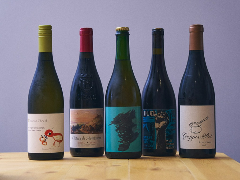 産地を限定せずに、料理に合わせてセレクトしたナチュラルワイン