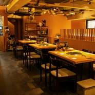 ゆったりとしたスペースの店内では、30名以上の宴会が可能です。充実したコースバリエーションが揃っているので、幹事も楽々。歓送迎会や各種宴会などにいかがですか。