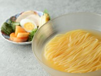 不動の人気商品「自家製 特製盛岡冷麺」もランチメニュー化！！この機会に是非、ご堪能ください。