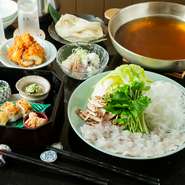 旬の鱧を厳選。先付、落とし、焼き霜、天婦羅をお楽しみ頂いたあとは鱧しゃぶ鍋。
最後の〆は旨味たっぷりの出汁をいっぱい吸った素麺をお召し上がりください。
デザート付
5月～9月限定　要予約

