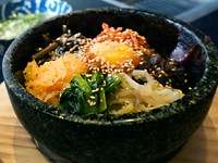 冷麺と迷いますがどちらもどうぞ！
7種類の具材があなたを満足させます！