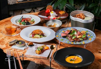 コースの人気No.1。九州の旬の幸を多彩な皿で満喫できる『Harvest Course』