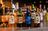 人気&希少なジャパニーズウイスキーも各種用意。リスト外の銘柄の詳細は店舗でご案内します。