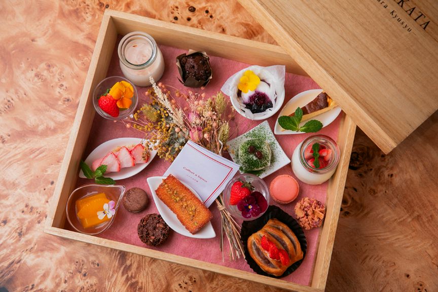 トップパティシエが丁寧に手づくりする自家製スイーツも美味！