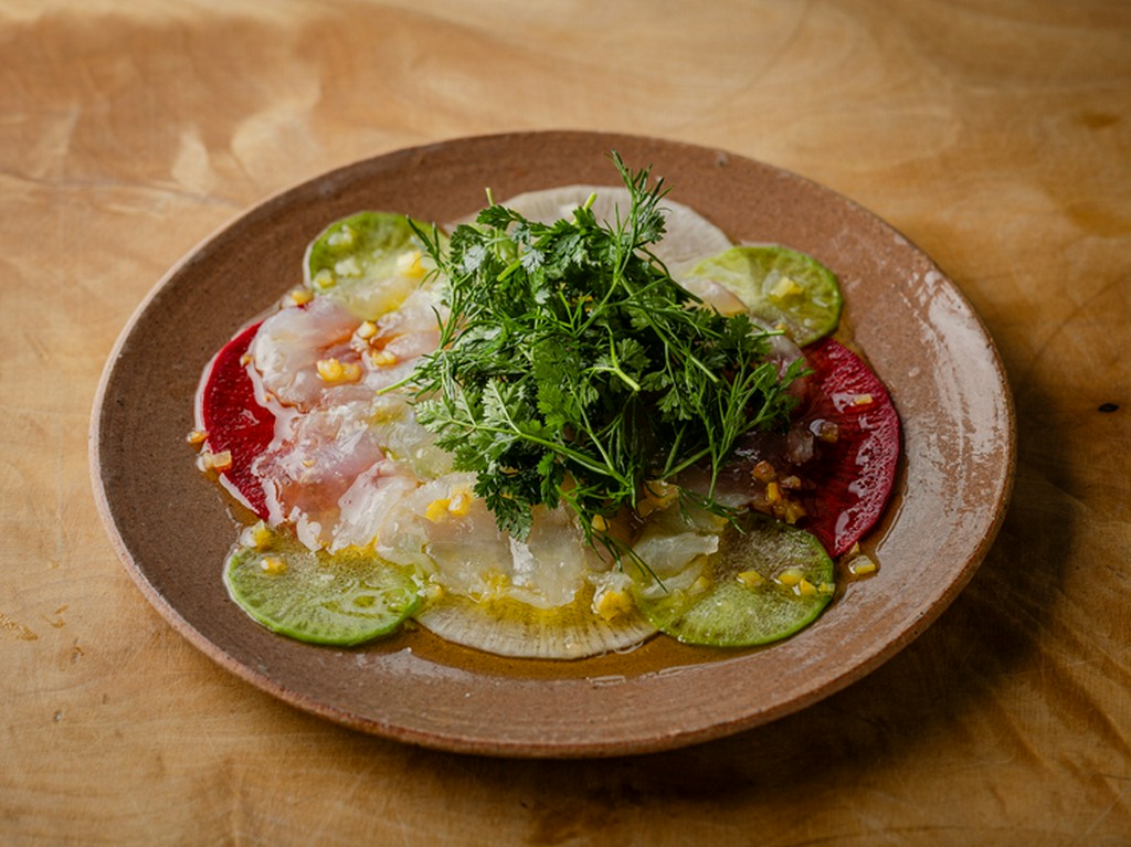 『長崎 五島列島 林鮮魚店 ヒラメのクルド with 柚子ピクルスとハーブサラダ』