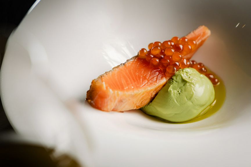 サーモンとアボカドのムース