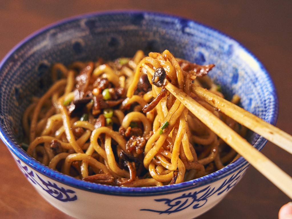 『成都式汁なし担担麺』