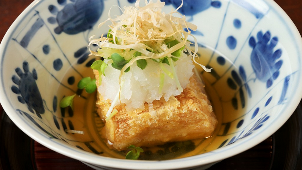 香ばしさの中に豆腐本来の優しさを見出す『京豆腐揚げ出汁』
