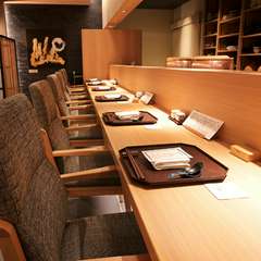 静かに流れる時間とともに、満足感が深まるように