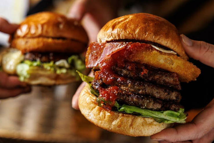 ファーストフード コネシマバーガー ファーストフード コネシマバーガー ファーストフードコネシマバーガー