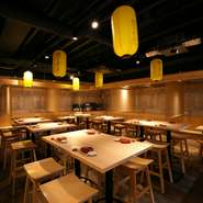 昔ながらの和食居酒屋とは異なる、新たな和食の楽しみ方を提案するモダン酒場。気軽に少しスタイリッシュに、ちょっといい雰囲気で、和食や日本酒を楽しみたいときに使いやすい、そんな酒場を目指しています。
