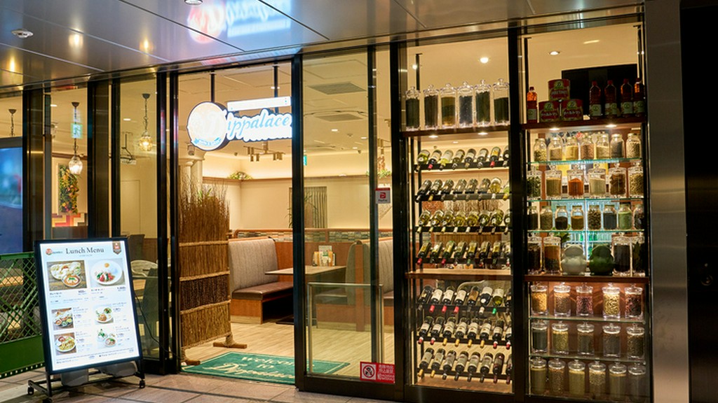 120名収容可。団体での貸し切り宴会にも活躍