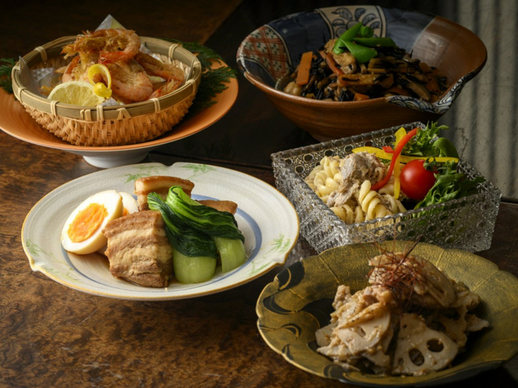 日本酒やワインをさらに楽しく。色とりどりのおばんざい