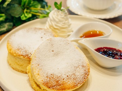 ふんわりバニラが香る、グルテンフリーのふわふわ『プレーンパンケーキ』