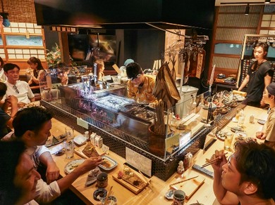 ライブ感満載の炉端きゃばれー