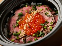 国産和牛をリーズナブルな価格で楽しめつつ、大人気の炭火焼鳥も楽しめるコースです♪