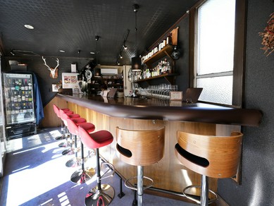 さまざまなスタイルで楽しむことができる、小さなオイスターバー