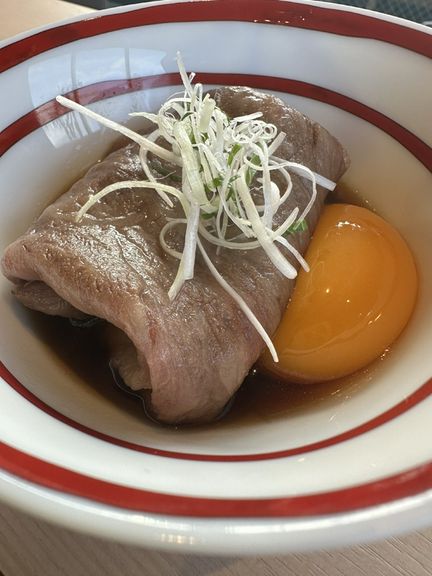 特製割下がおいしさを引き立てる『黒毛和牛サーロインの焼すき』