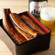 【鰻の成瀬】厳選の国産鰻を贅沢に使用した鰻重。いつもの鰻をは一味違う、香りと食感。ぜひ一度は賞味いただきたい、特別な鰻重です。