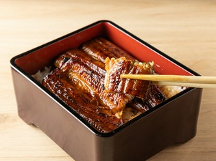 肉厚の鰻＆特A米の絶妙なコンビネーション