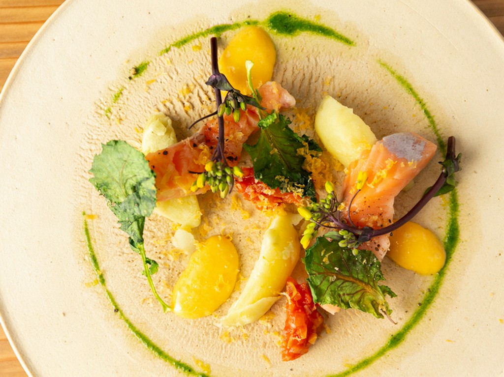 契約農家直送の野菜をはじめ、京都の四季を食で満喫