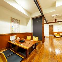 家族の団欒に。のびのび過ごせる掘り炬燵席もあり