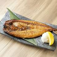 冬場に水揚げされる脂ののった寒サバです！

半身　1,100円
全身　2,000円