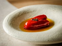 『ピキージョ』スペインの定番メニューに、熊本産の馬肉で独自のアレンジを