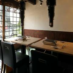 焼肉を囲んで和気あいあいと過ごしたいグループにぴったり