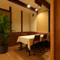 落ちついた雰囲気のお店は、ランチ・ディナー女子会にも最適