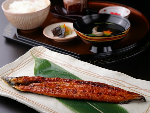 九州の赤酒×醤油を使った『うなぎの蒲焼』