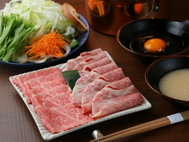 和風出汁が甘く絡む『すき焼き』