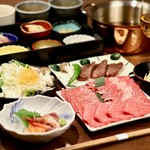 松阪牛の肉寿司、松阪牛のフィレステーキなど、すべてが松阪牛で埋め尽くされた贅沢プランです。