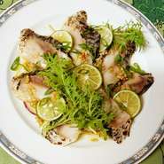 その日その日のお魚でカルパッチョ♪
※写真は炙り〆サバ