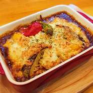 デミグラスとチーズの夢のコラボレーション♪
たまりません。食べすぎるともたれますっ（笑）