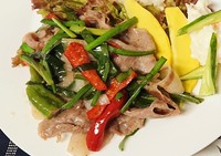 ※写真は豚肉の塩だれ炒め