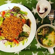 ・タコライス
・サラダ
・スープ
※+250円でドリンク付きに(ホット珈琲・アイス珈琲)