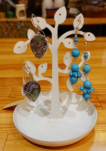 店内ではバリ雑貨なども販売しております