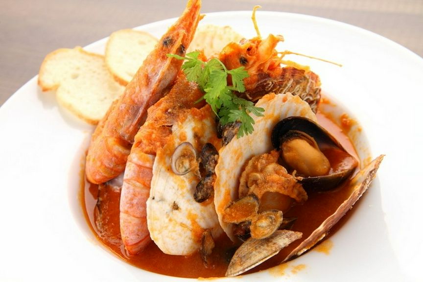 その時期の食材を活かした多彩なイタリアンも提供